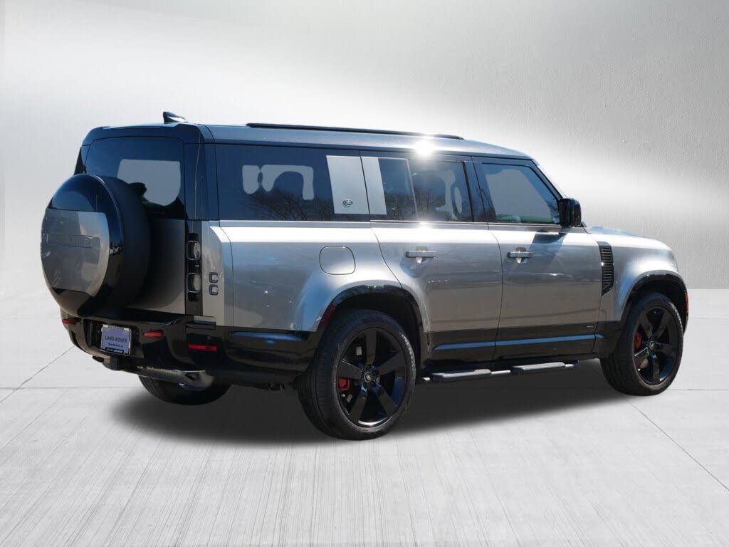 2024 Land Rover Defender 130 P400 X AWD