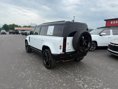 2024 Land Rover Defender 110 P400 X-Dynamic SE AWD