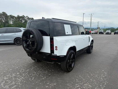 2024 Land Rover Defender 110 P400 X-Dynamic SE AWD