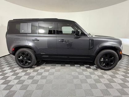 2024 Land Rover Defender 110 P400 X-Dynamic SE AWD