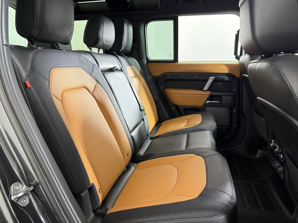 2024 Land Rover Defender 110 P400 X-Dynamic SE AWD