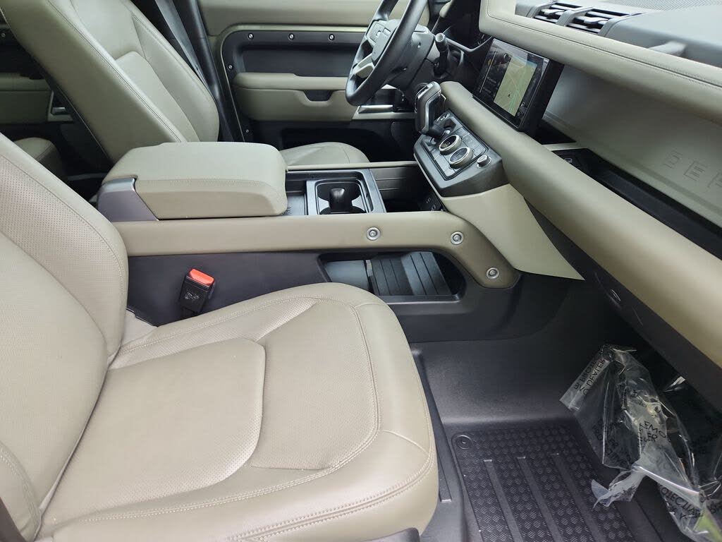 2024 Land Rover Defender 110 P300 S AWD