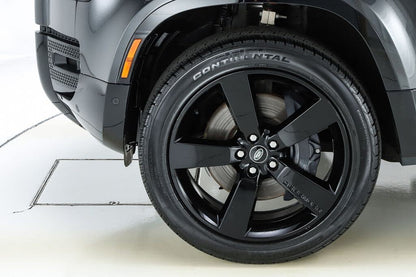 2024 Land Rover Defender 130 P400 X-Dynamic SE AWD