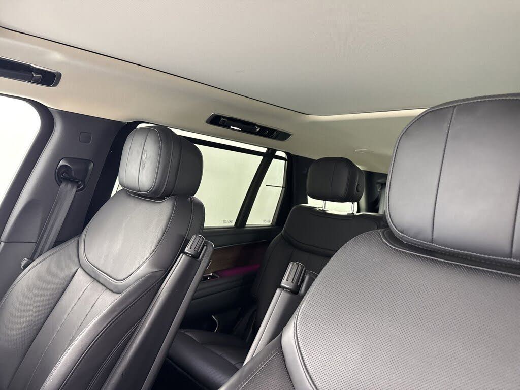 2024 Land Rover Range Rover P400 SE LWB AWD