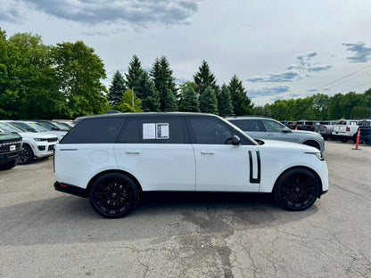 2024 Land Rover Range Rover P530 SE LWB AWD