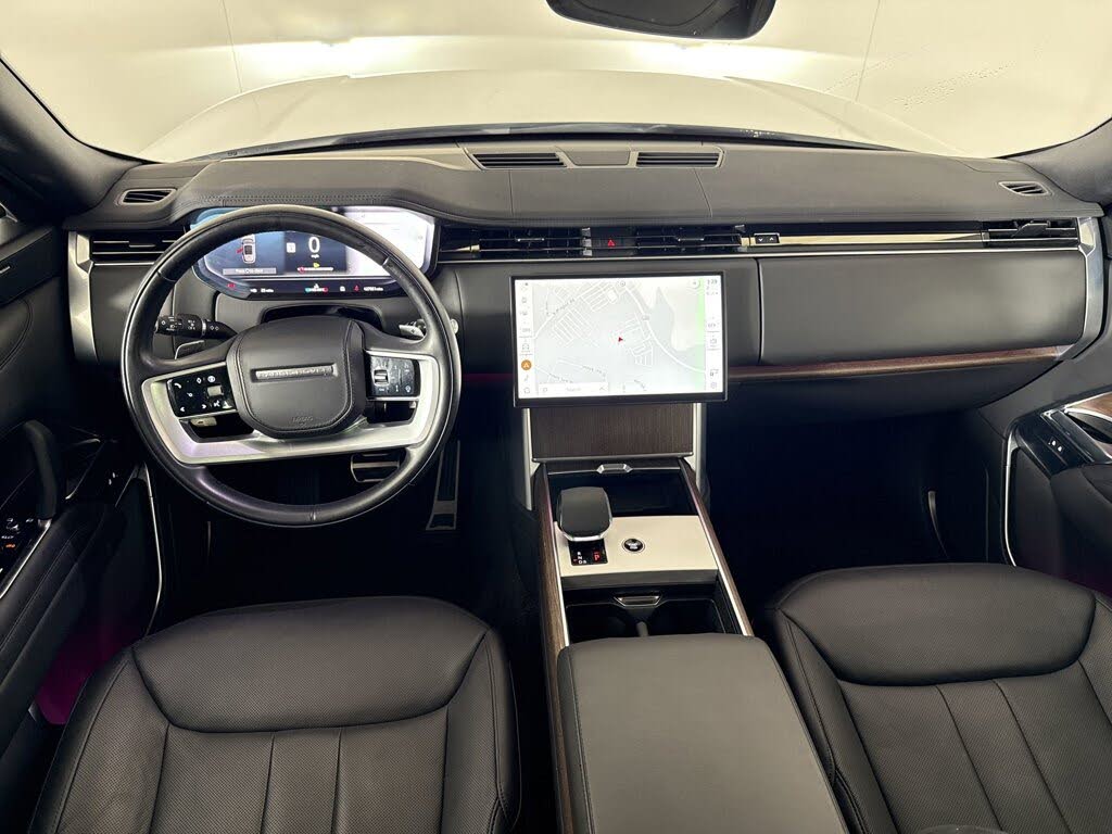 2024 Land Rover Range Rover P400 SE LWB AWD