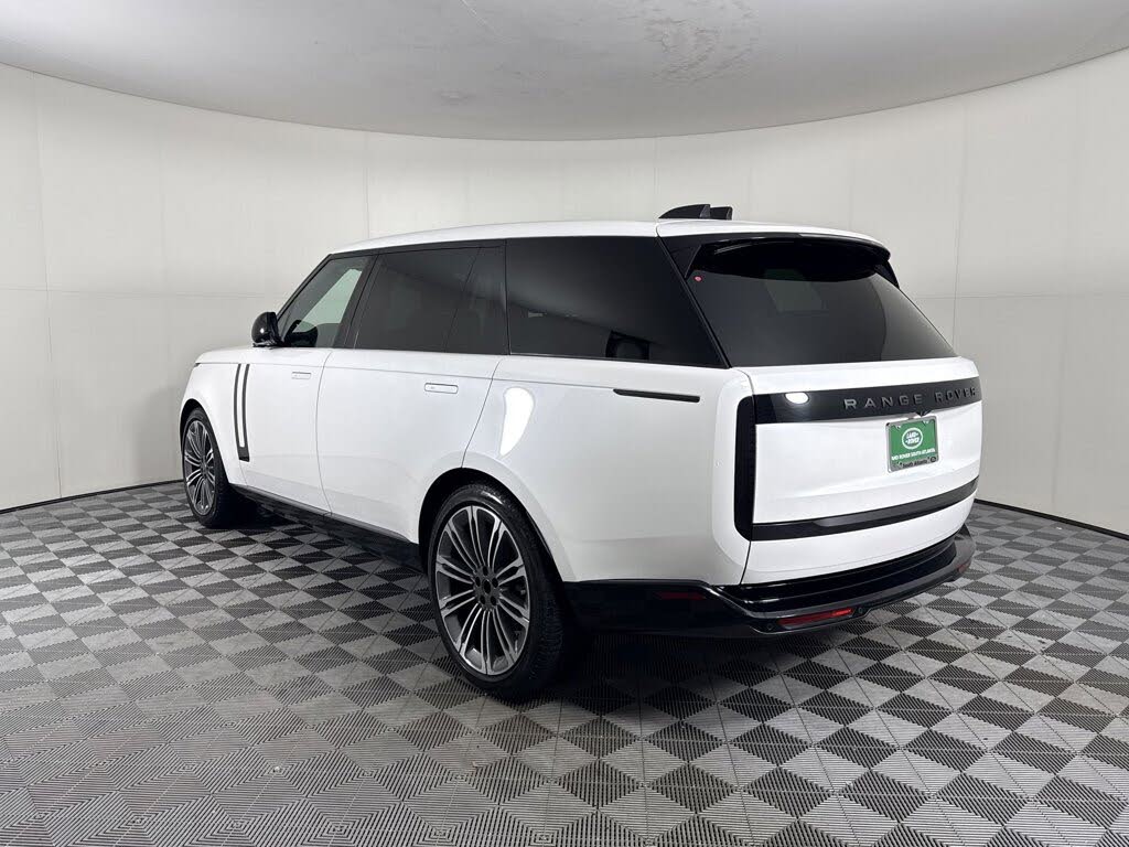 2024 Land Rover Range Rover P400 SE LWB AWD