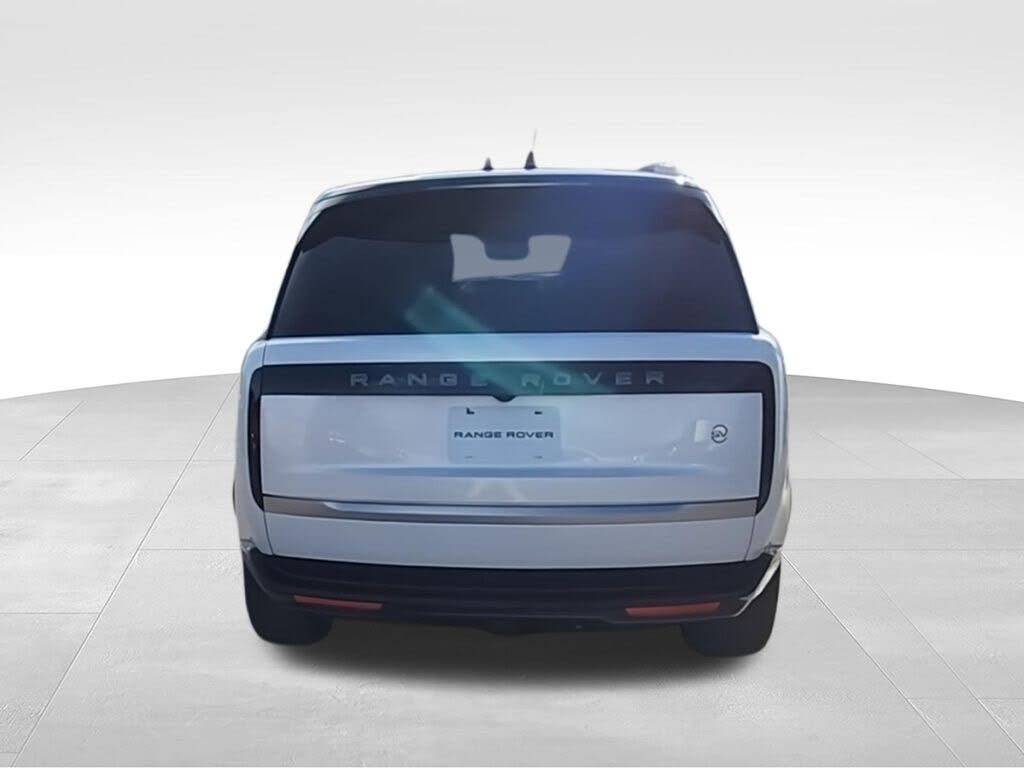 2024 Land Rover Range Rover P615 SV AWD