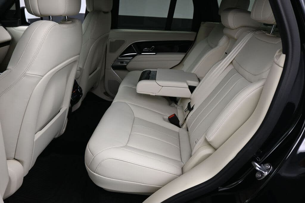 2024 Land Rover Range Rover P530 SE AWD
