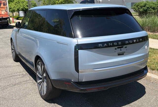 2024 Land Rover Range Rover P615 SV LWB AWD