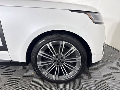 2024 Land Rover Range Rover P400 SE LWB AWD