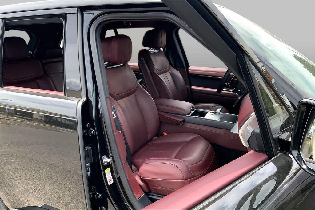 2024 Land Rover Range Rover P530 SE AWD
