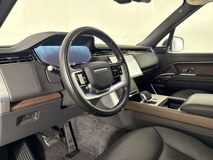 2024 Land Rover Range Rover P400 SE LWB AWD