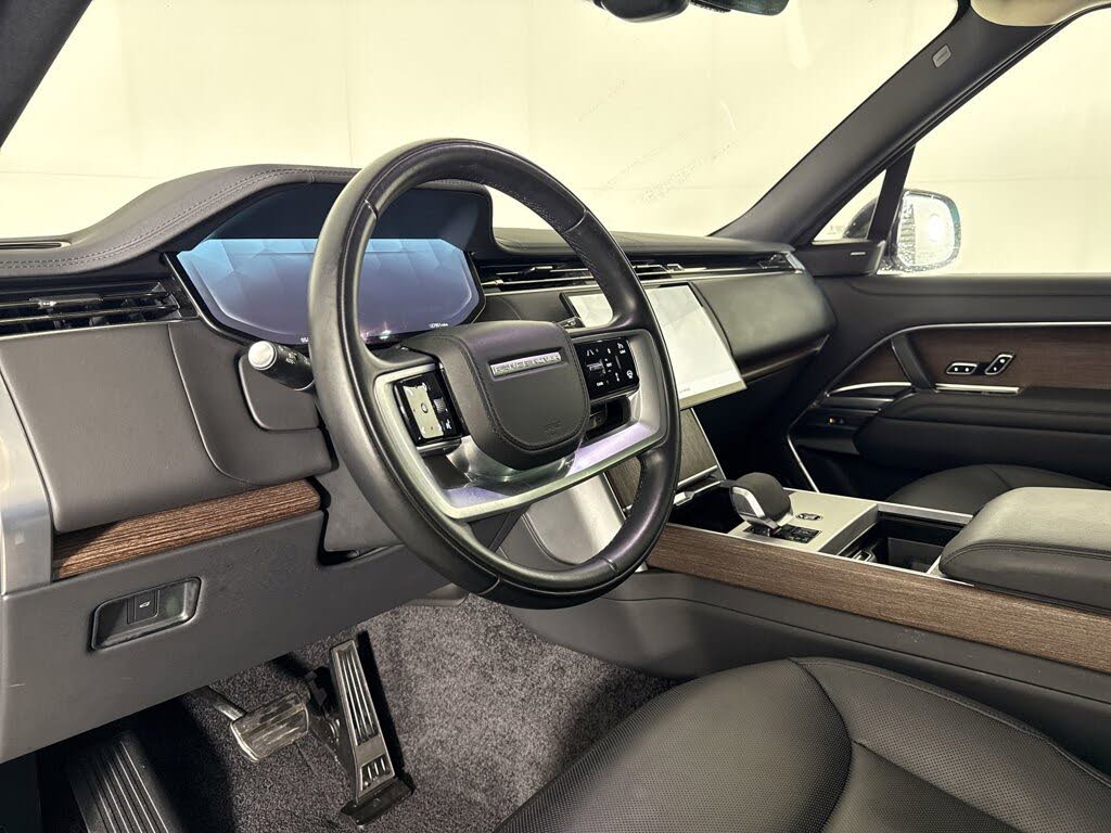 2024 Land Rover Range Rover P400 SE LWB AWD