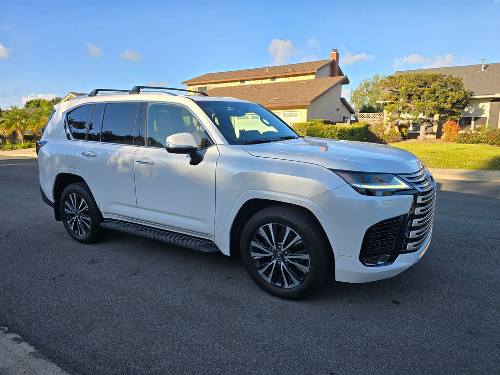 2024 Lexus LX 600 Premium AWD