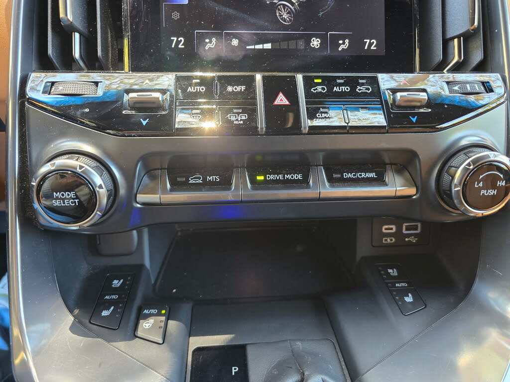 2024 Lexus LX 600 Premium AWD