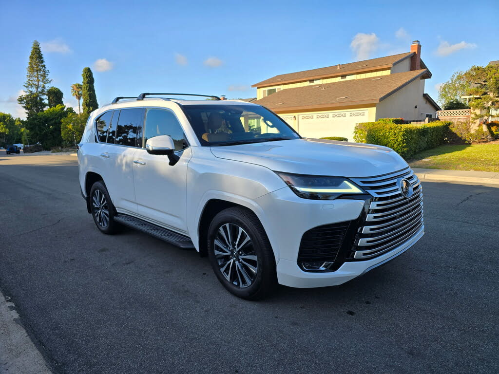 2024 Lexus LX 600 Premium AWD