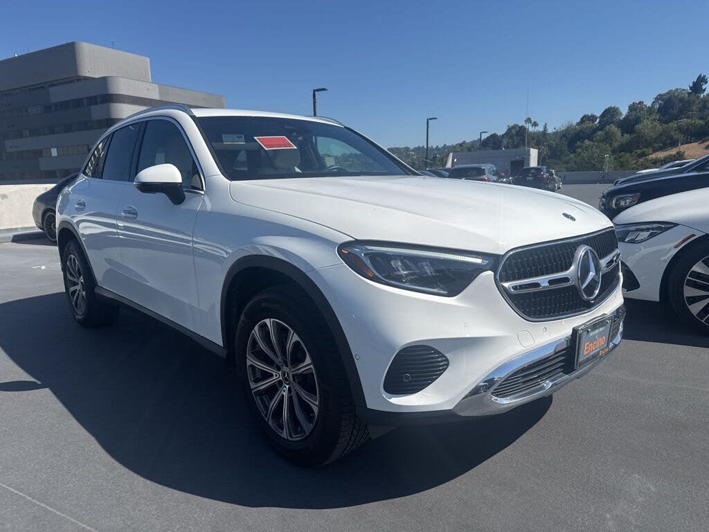2024 Mercedes-Benz GLC 300 RWD