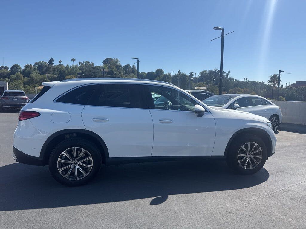 2024 Mercedes-Benz GLC 300 RWD