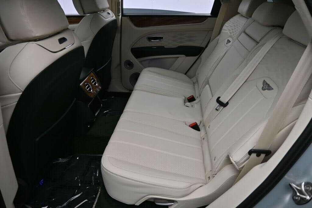 2025 Bentley Bentayga Azure V8 AWD