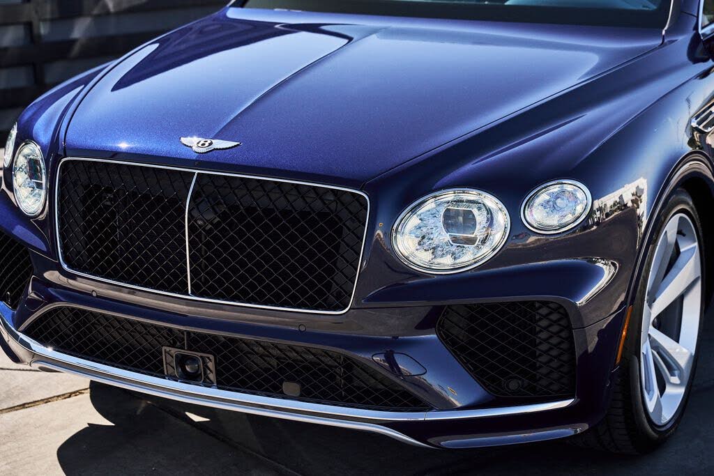 2025 Bentley Bentayga EWB V8 AWD