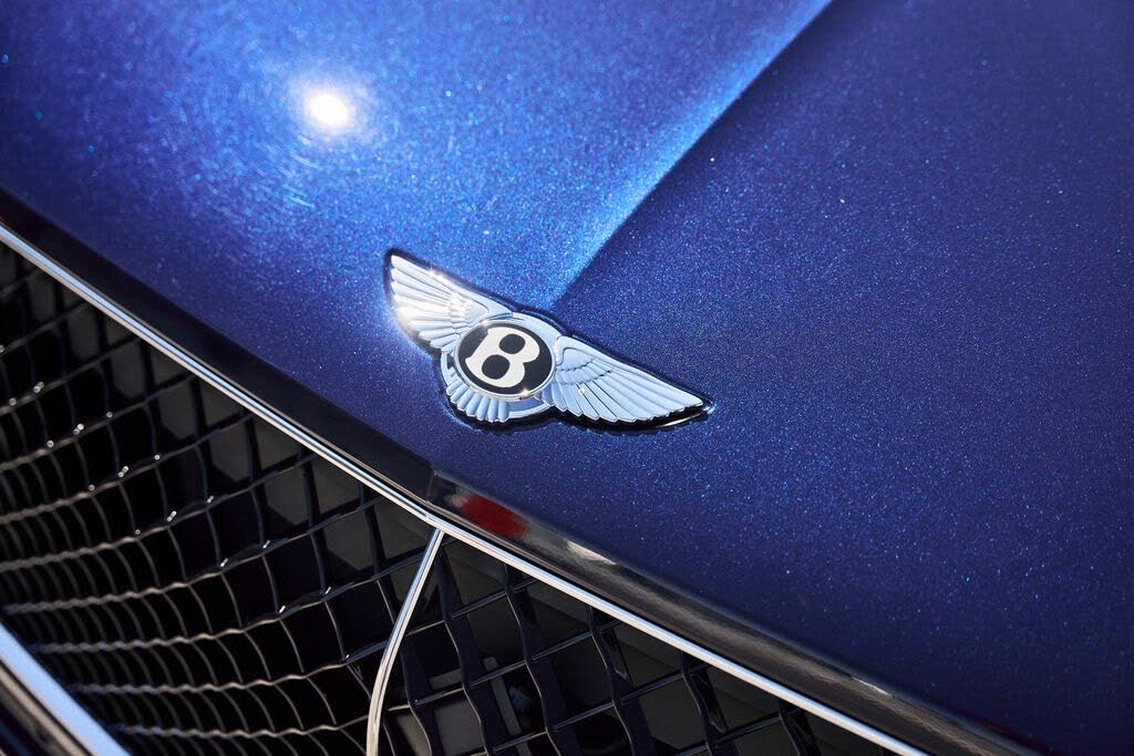 2025 Bentley Bentayga EWB V8 AWD