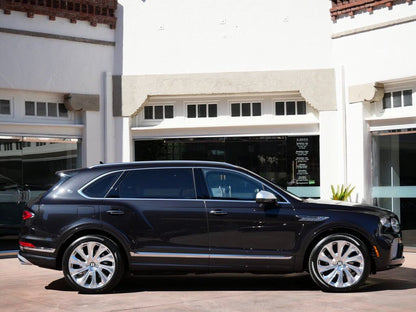 2025 Bentley Bentayga EWB Mulliner V8 AWD