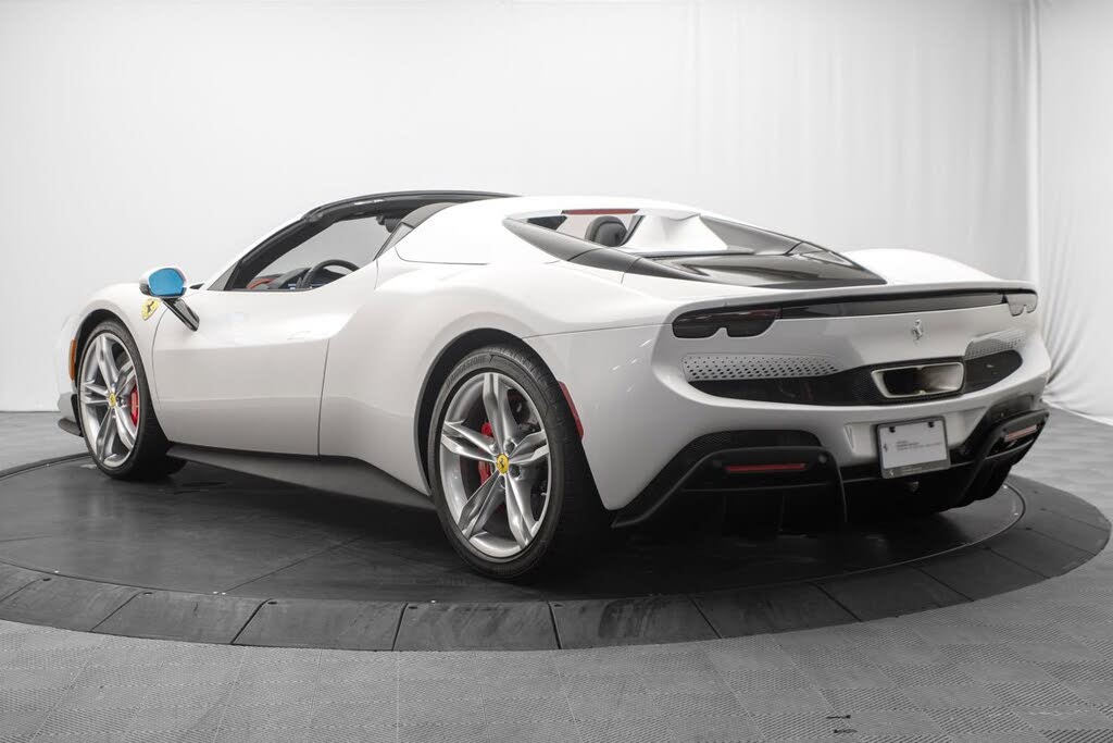 2025 Ferrari 296 GTS RWD