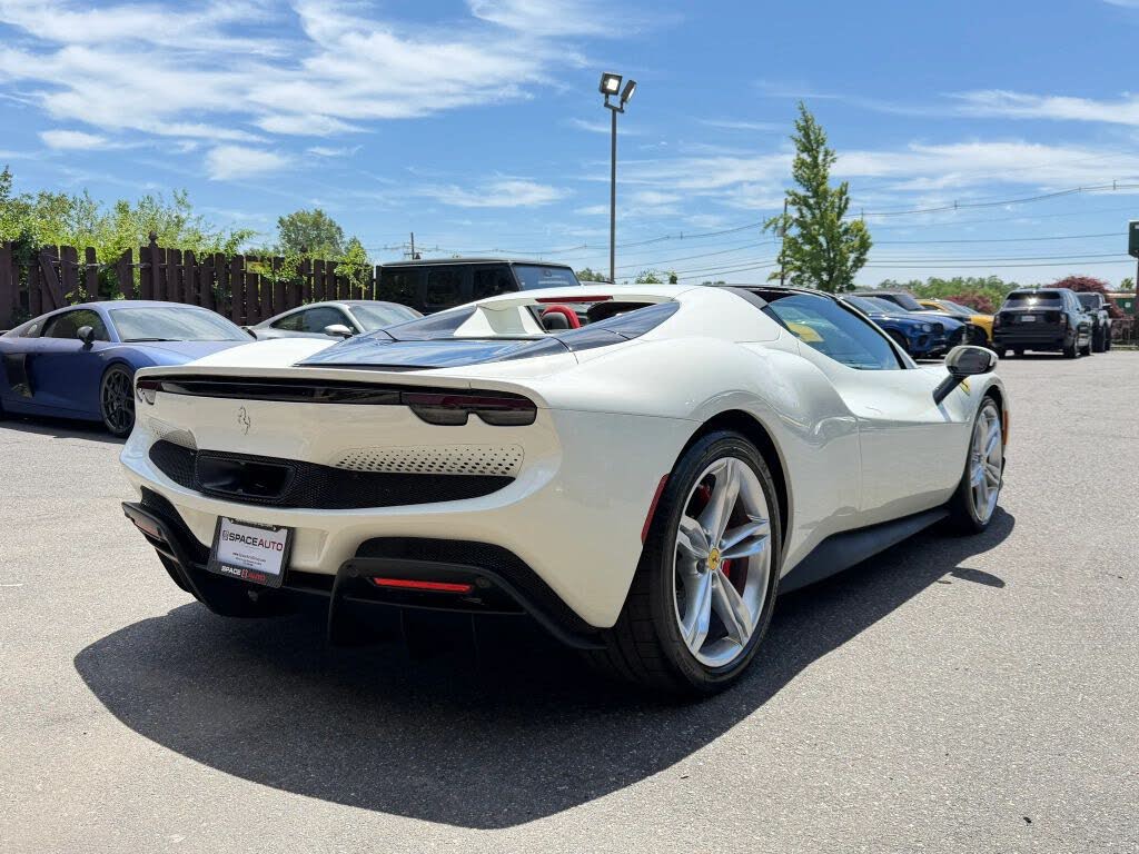 2025 Ferrari 296 GTS RWD