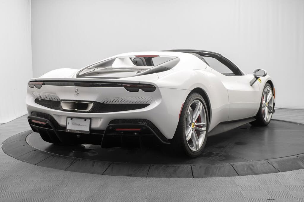 2025 Ferrari 296 GTS RWD