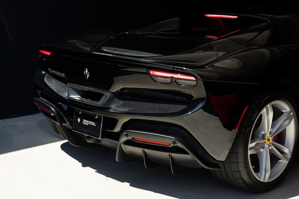 2025 Ferrari 296 GTS RWD