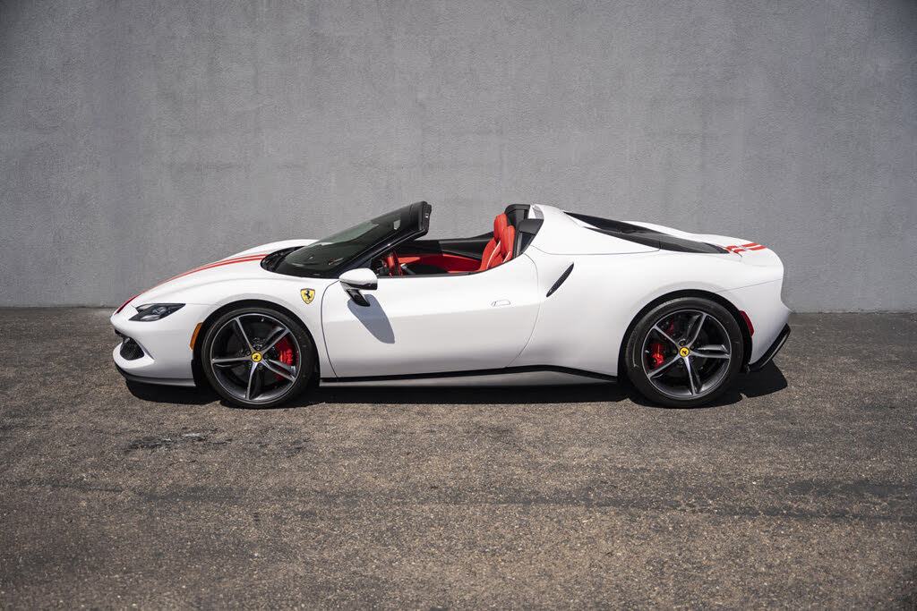 2025 Ferrari 296 GTS RWD