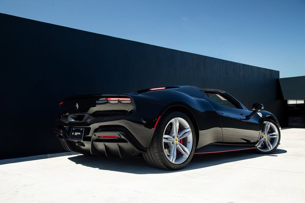 2025 Ferrari 296 GTS RWD