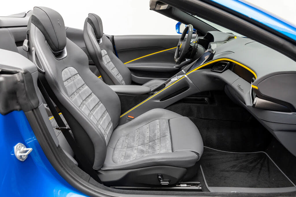 2025 Ferrari Roma Spider RWD