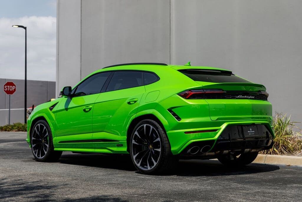 2025 Lamborghini Urus SE AWD