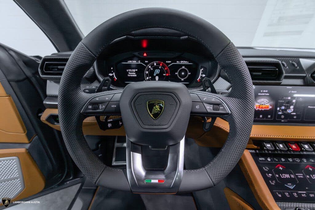 2025 Lamborghini Urus SE AWD