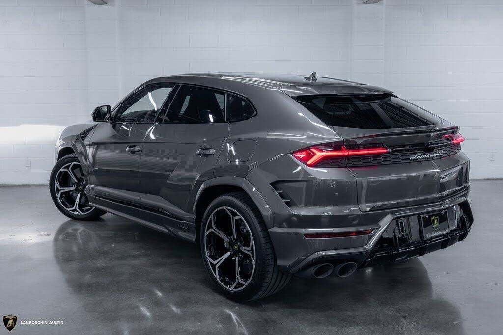 2025 Lamborghini Urus SE AWD