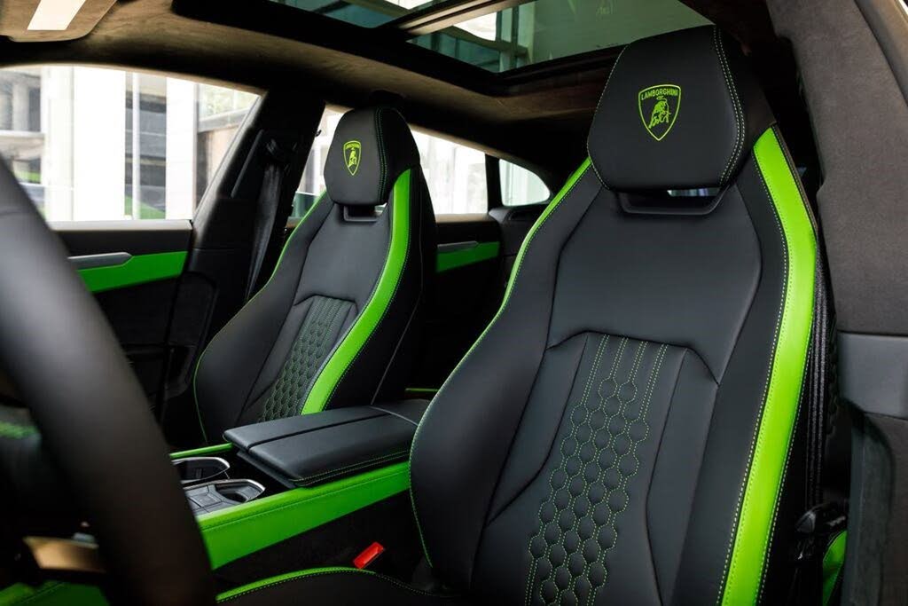 2025 Lamborghini Urus SE AWD