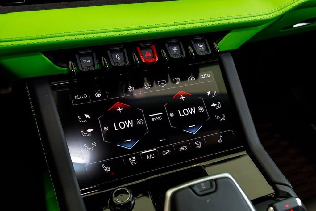 2025 Lamborghini Urus SE AWD