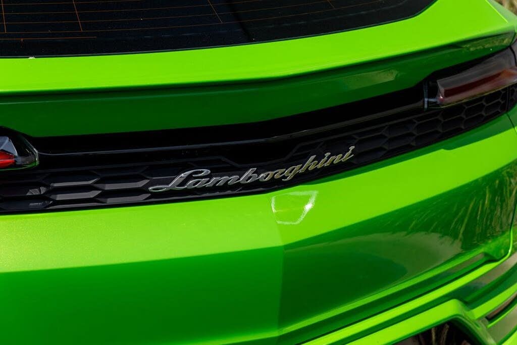 2025 Lamborghini Urus SE AWD