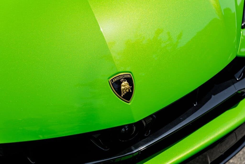 2025 Lamborghini Urus SE AWD
