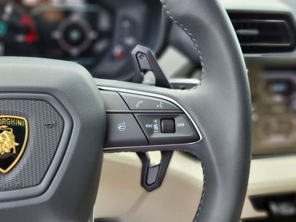 2025 Lamborghini Urus SE AWD