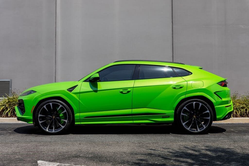2025 Lamborghini Urus SE AWD