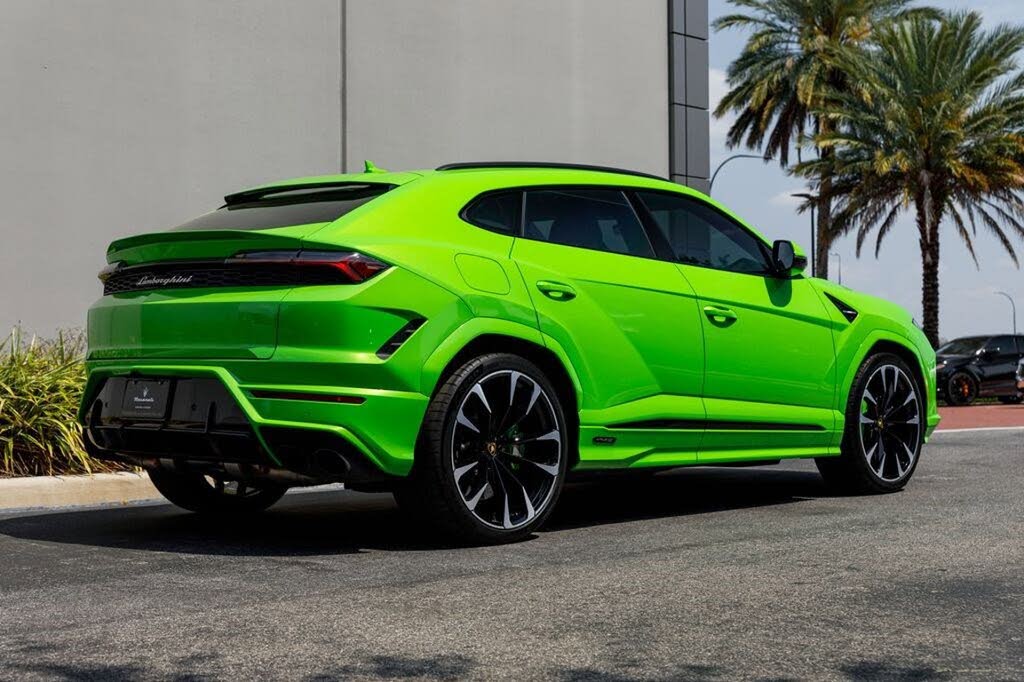 2025 Lamborghini Urus SE AWD