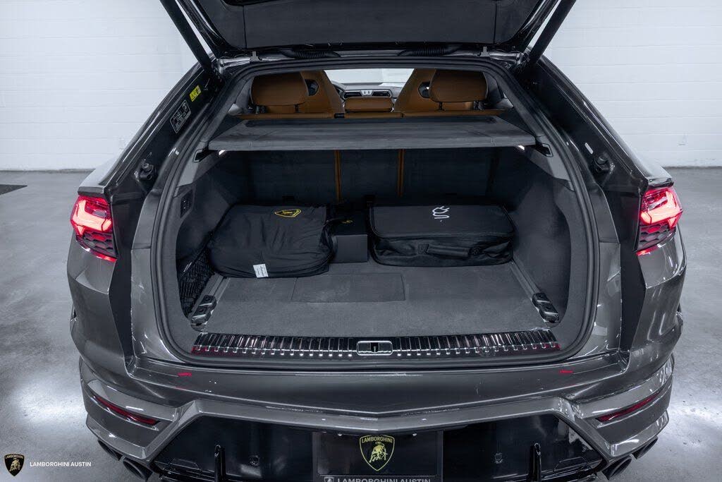 2025 Lamborghini Urus SE AWD