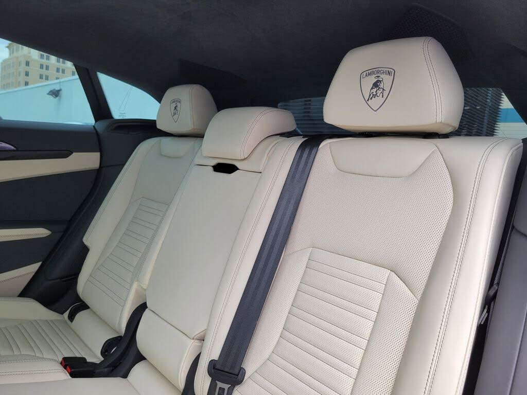 2025 Lamborghini Urus SE AWD