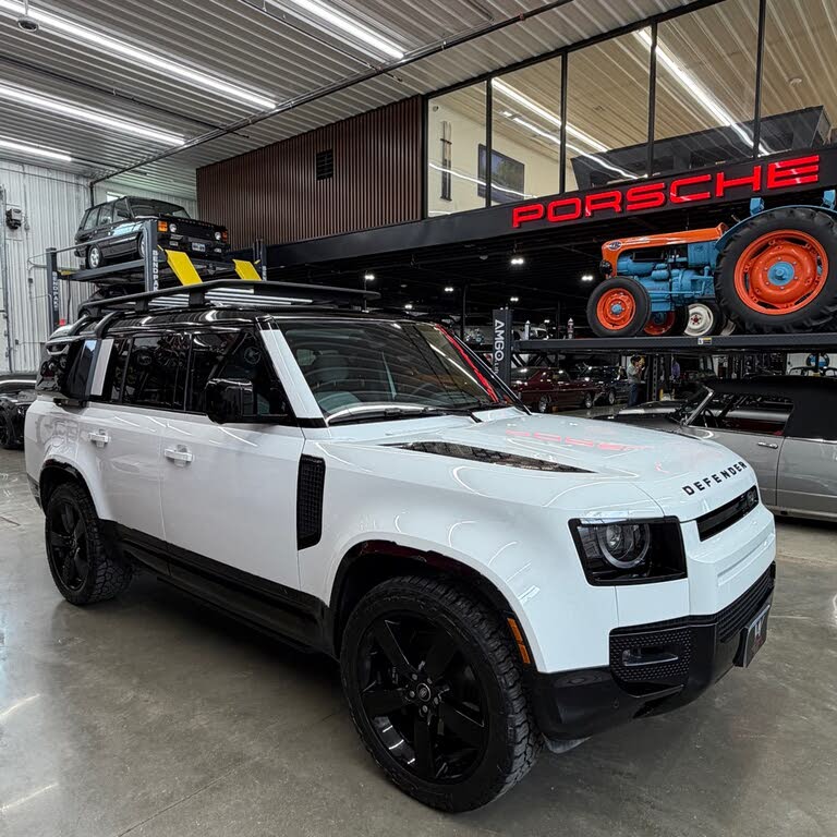 2025 Land Rover Defender 130 V8 P500 AWD