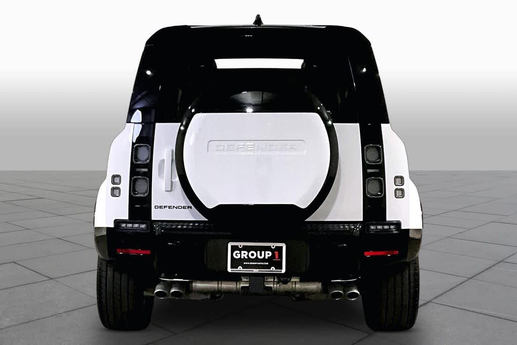 2025 Land Rover Defender 110 V8 P525 AWD