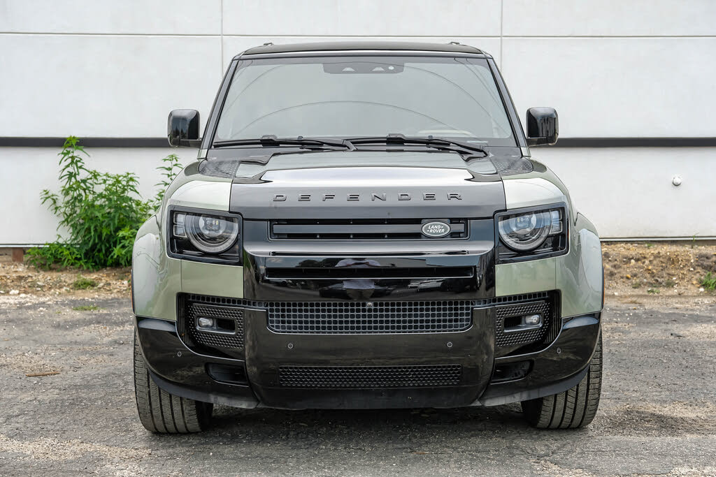 2025 Land Rover Defender 130 P400 X AWD