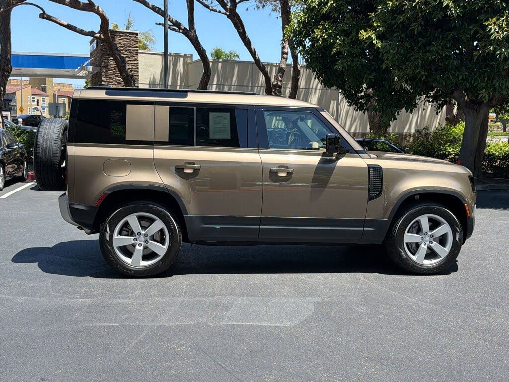 2025 Land Rover Defender 110 P300 S AWD